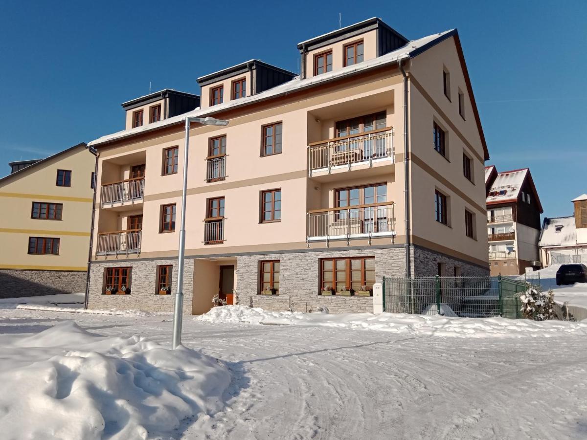 Apartman Hubert Kasperske Hory Dış mekan fotoğraf